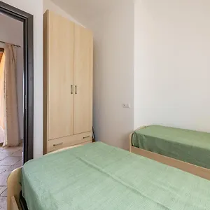 Appartamento Roberta Italia